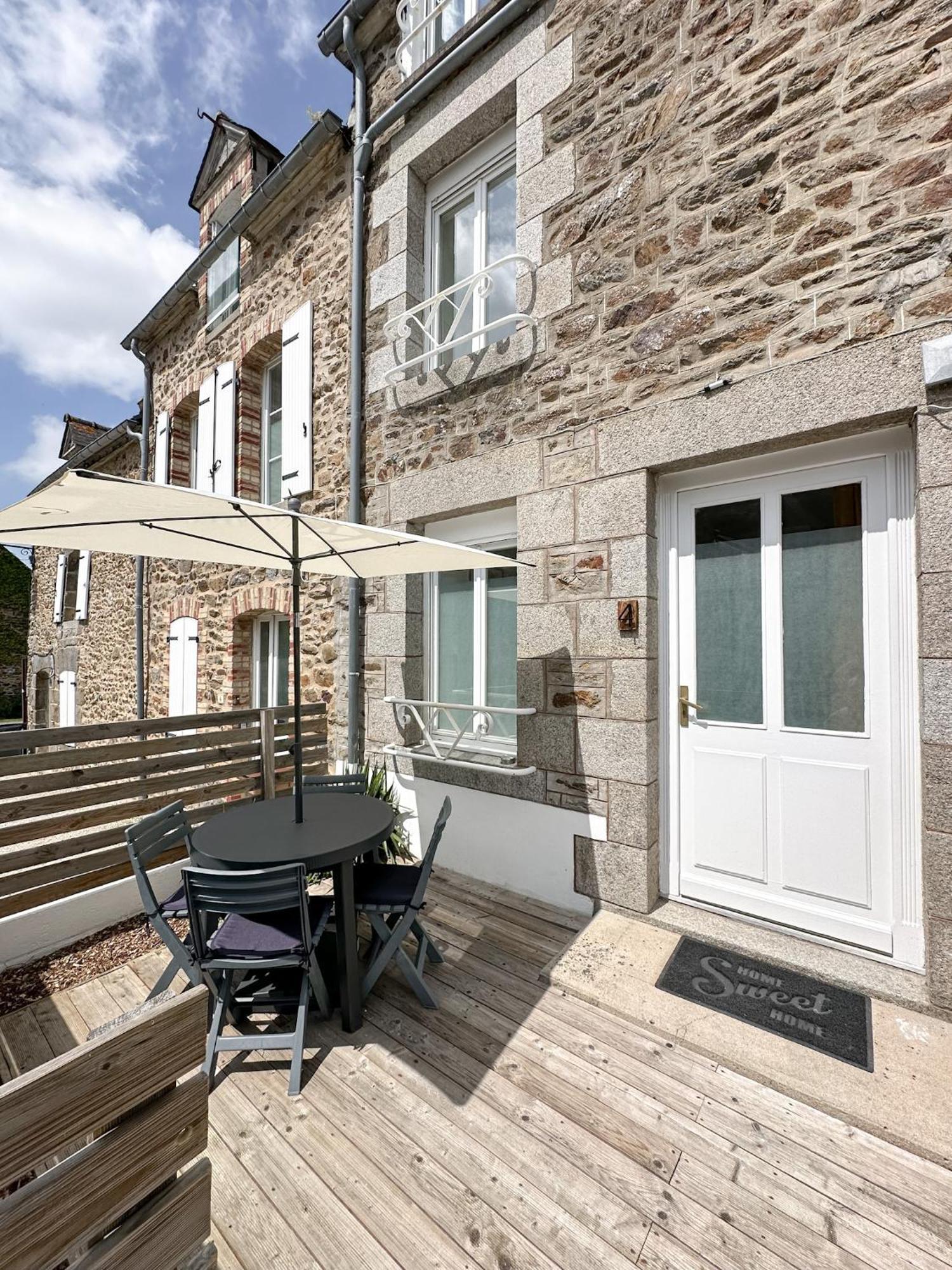 Vila La Petite M Tremereuc Exteriér fotografie